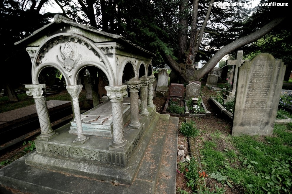 St Mary and Christ Graveyard