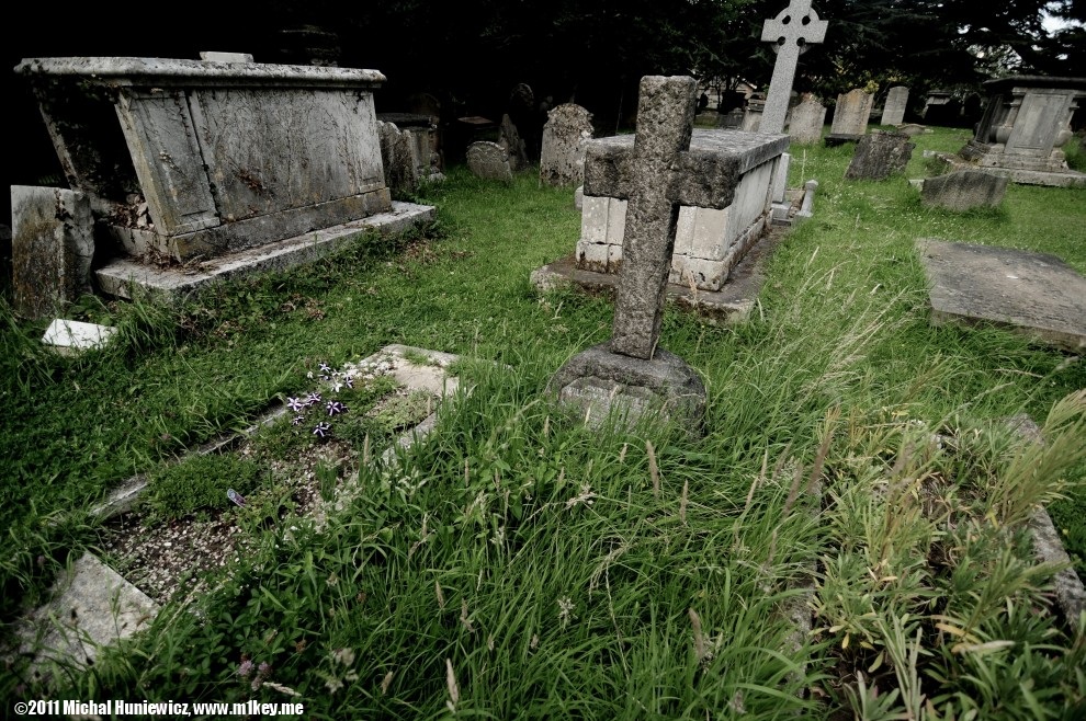 St Mary and Christ Graveyard