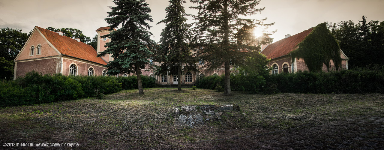 Palace from the park side