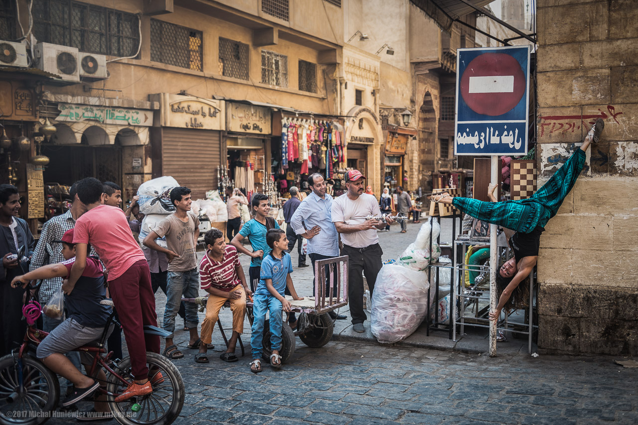 Public Displays of Flexion