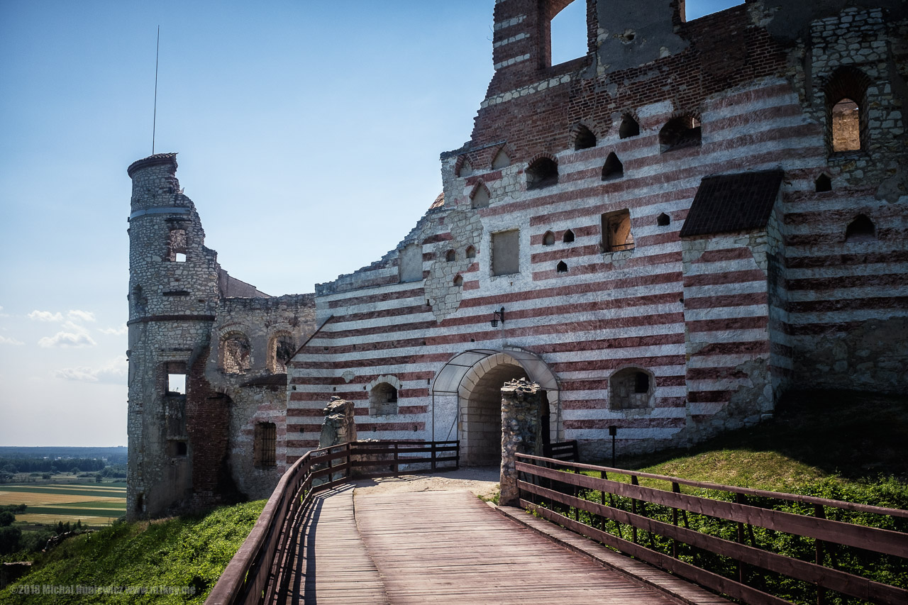 Janowiec Castle