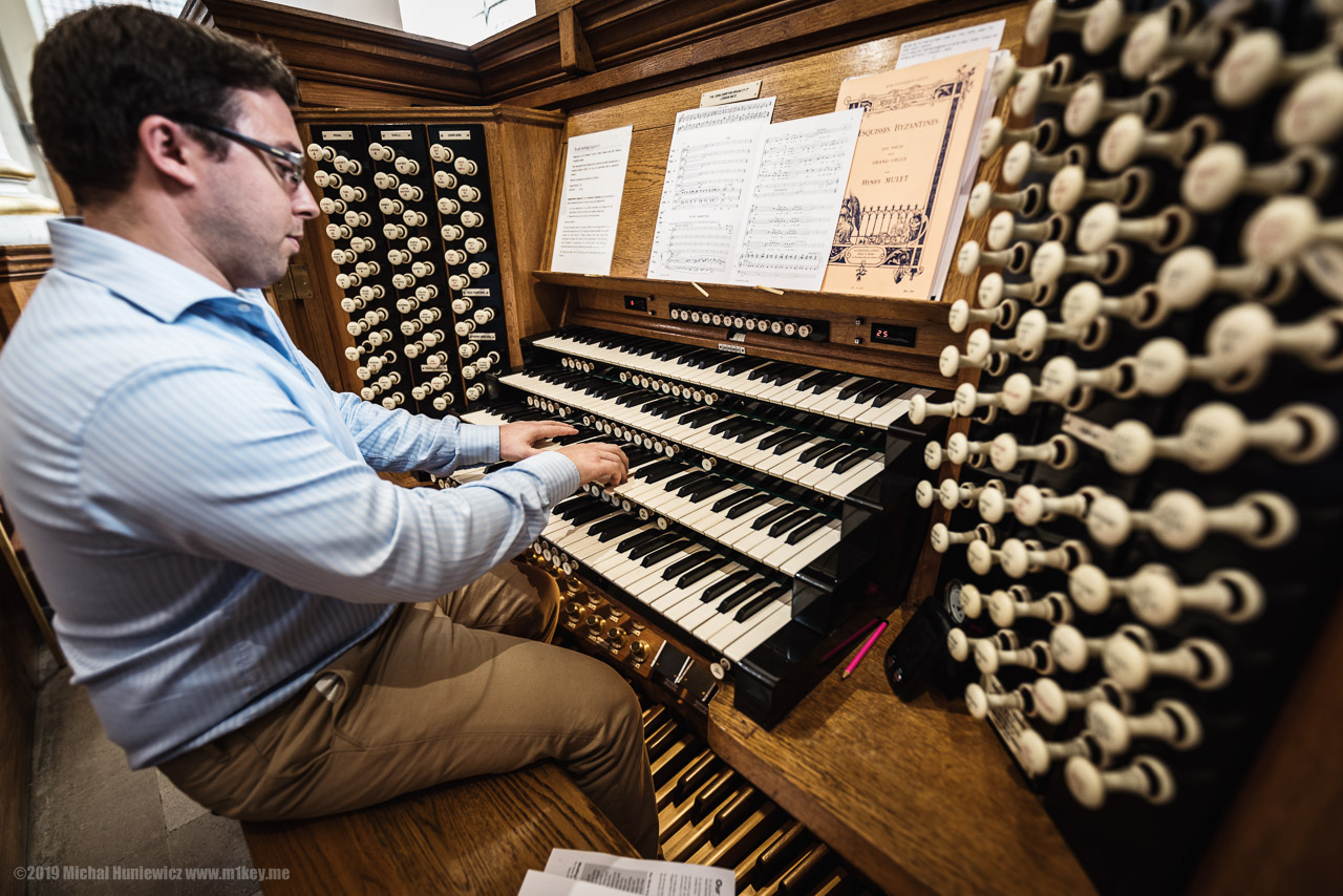 Playing the Organ